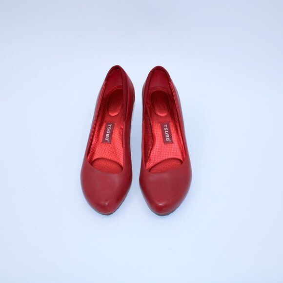 Tsubo Red Leather Heels Pumps Size 7.5 - Picture 3 of 8
